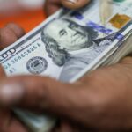 Dólar inicia o dia sob expectativa pelos novos dados de desemprego no Brasil