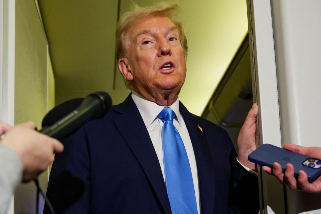 Por que Trump decidiu reduzir tarifas sobre café, carne e frutas?