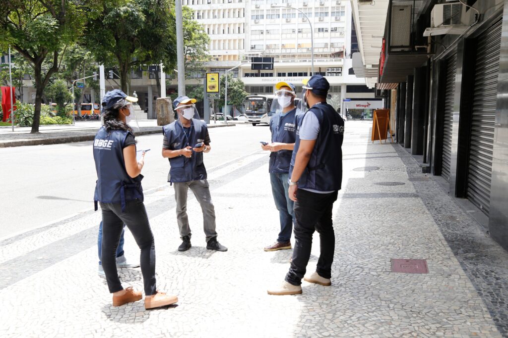 Concurso do IBGE com mais de 9 mil vagas tem edital publicado; veja detalhes