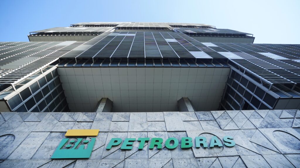 Entenda os planos da Petrobras para investimentos, produção e dividendos até 2030