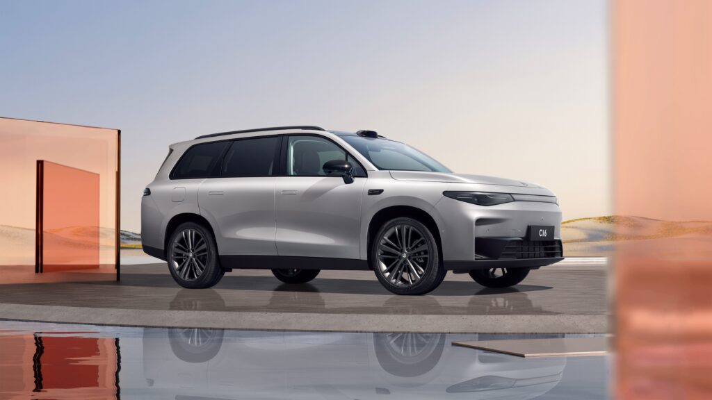 Salão do Automóvel 2025: Leapmotor terá fabricação no Brasil e mostra SUV de luxo C16