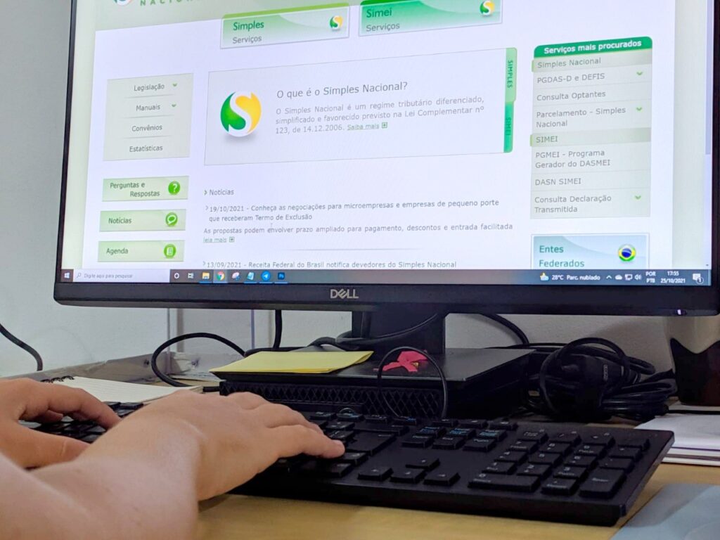 Mais de 340 mil empreendedores podem ser excluídos do Simples por dívidas, alerta Receita