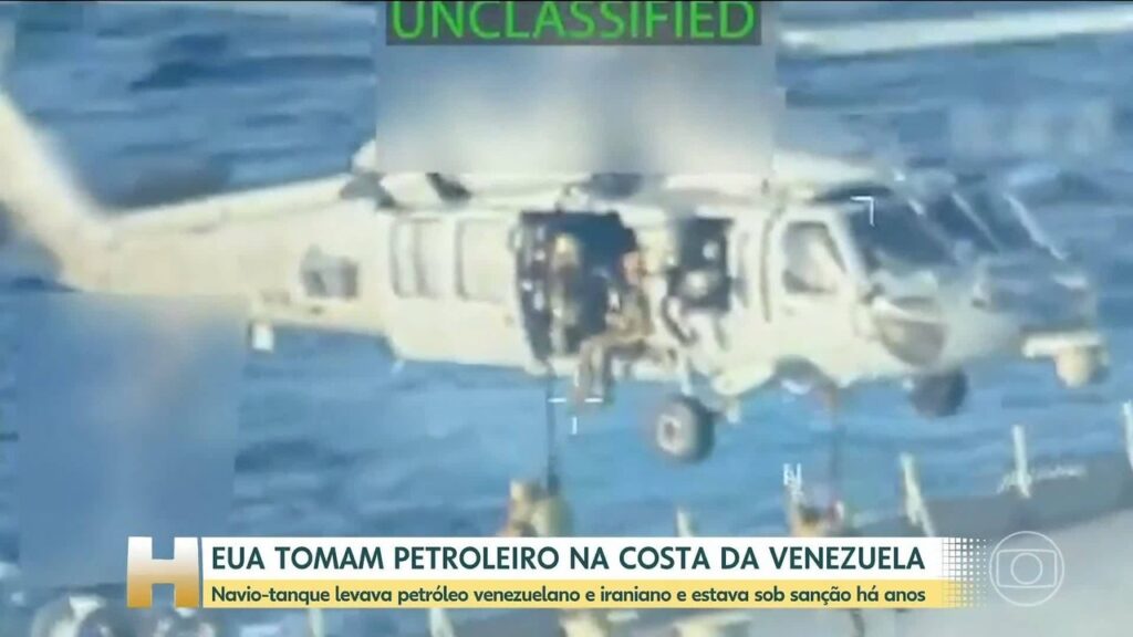 Navios com 11 milhões de barris de petróleo ‘empacam’ na Venezuela