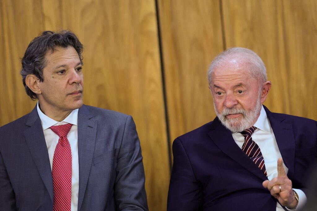 Após conversa entre Lula e Trump, embaixada dos EUA pede informações sobre combate ao crime organizado, diz Haddad