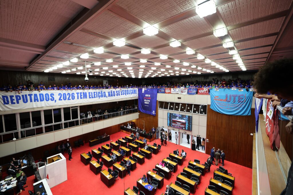 ALMG aprova em 2º turno projeto que autoriza privatização da Copasa